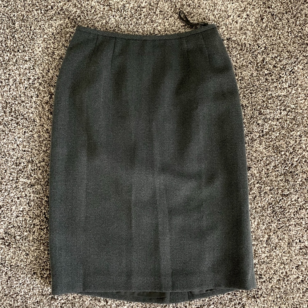 TAHARI Studio Grey Pencil Skirt 6